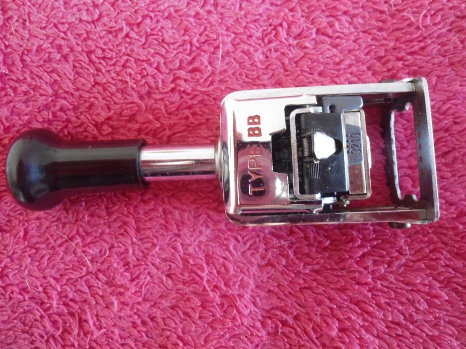 Máquina de Numerar Automática Cromada (Manual)