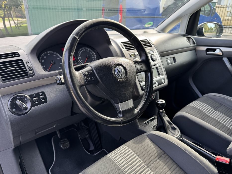 Volkswagen Touran 2009 р. 1,6mpi