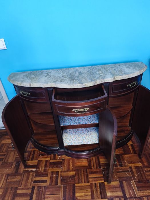 Sapateira rustica, em bom estado, com pedra  creme