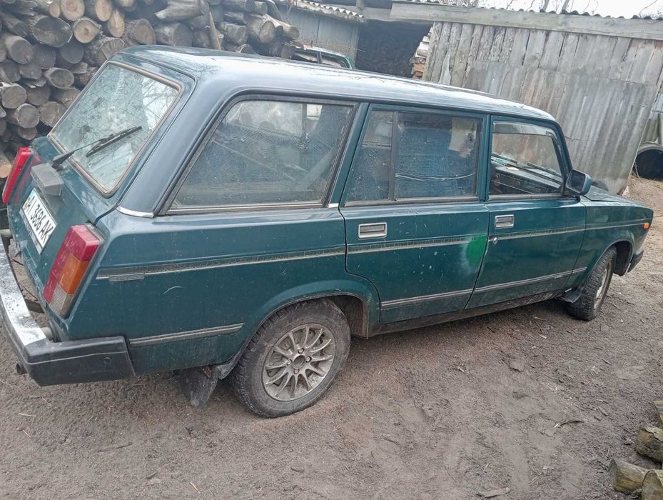 Продам автомобіль .Знаходимось в Київській області.