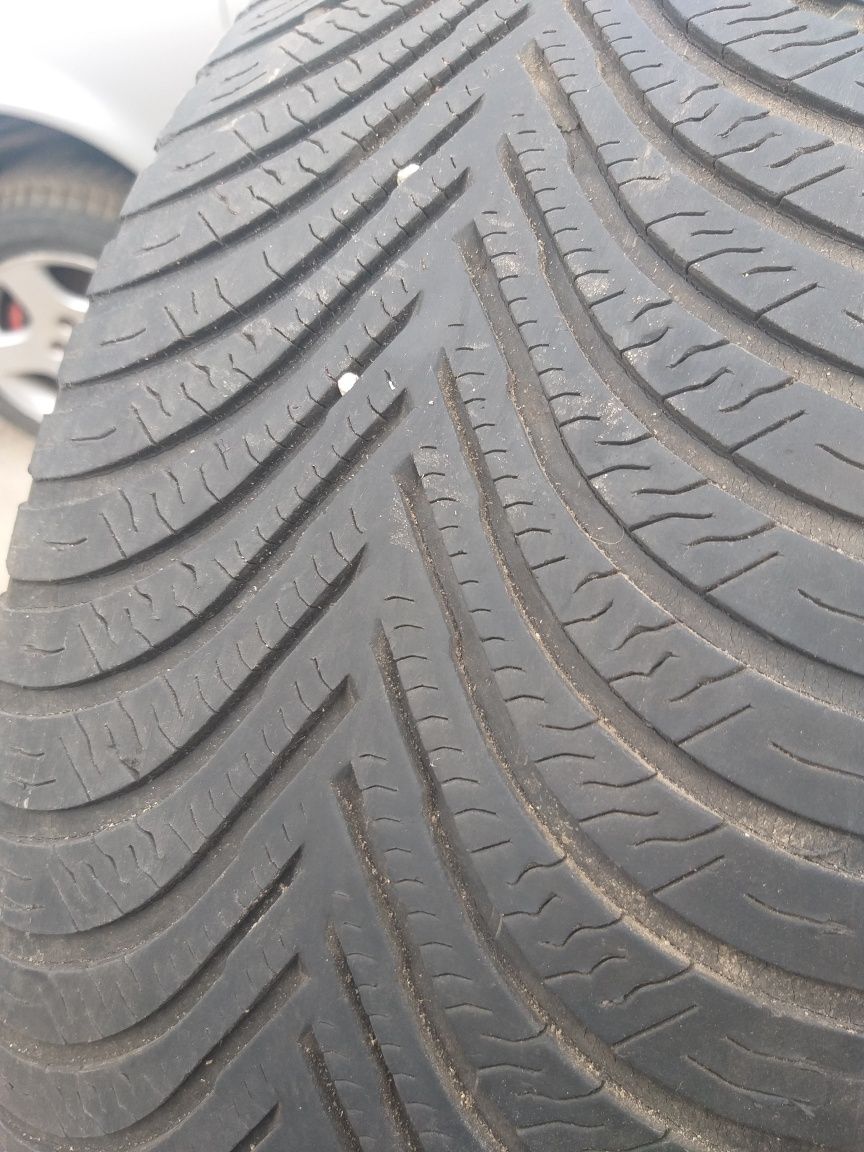 Продам зиму 4 колеса Michelin Alpin 5