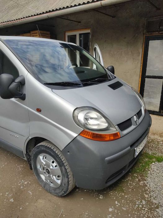 Рено трафік грузопасажир