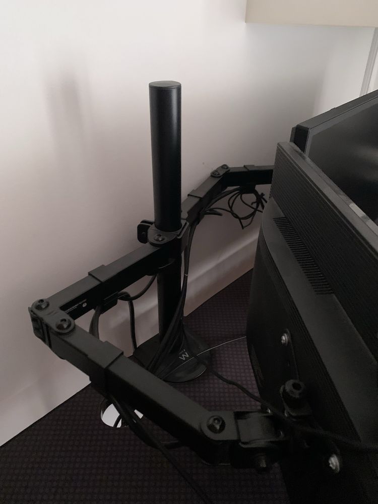 Braço para monitor / Suporte para monitor