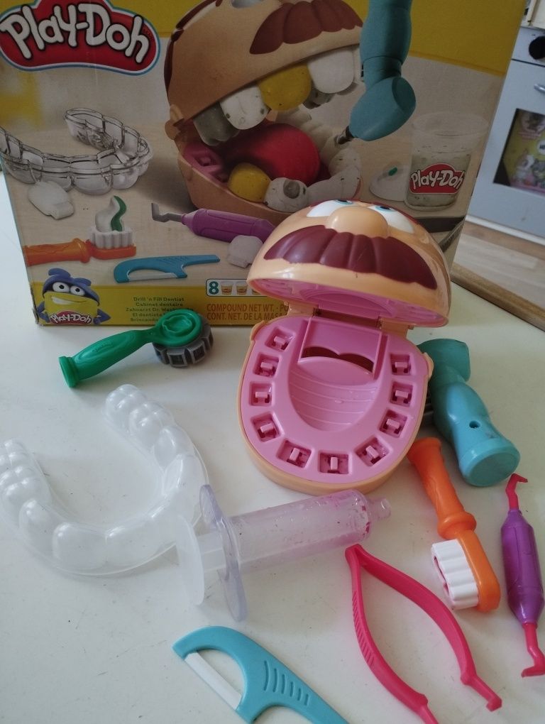 Zestaw dentysty Play-Doh