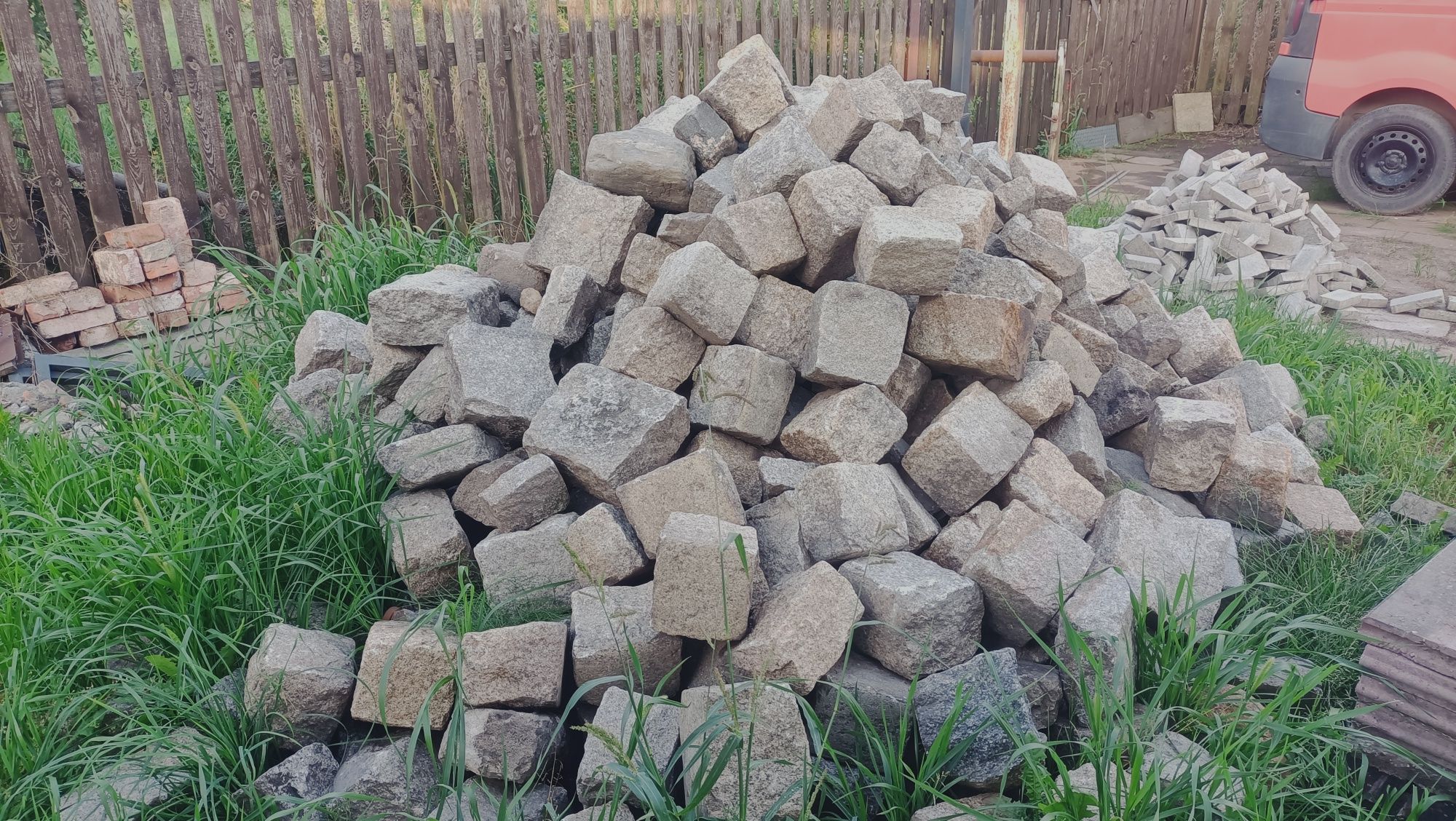 Kostka granit kamień naturalny ścieżki chodnik