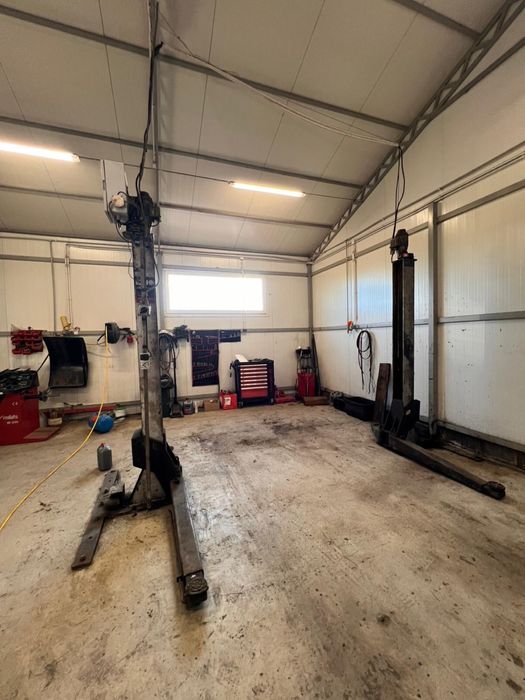 Podnośnik dwukolumnowy