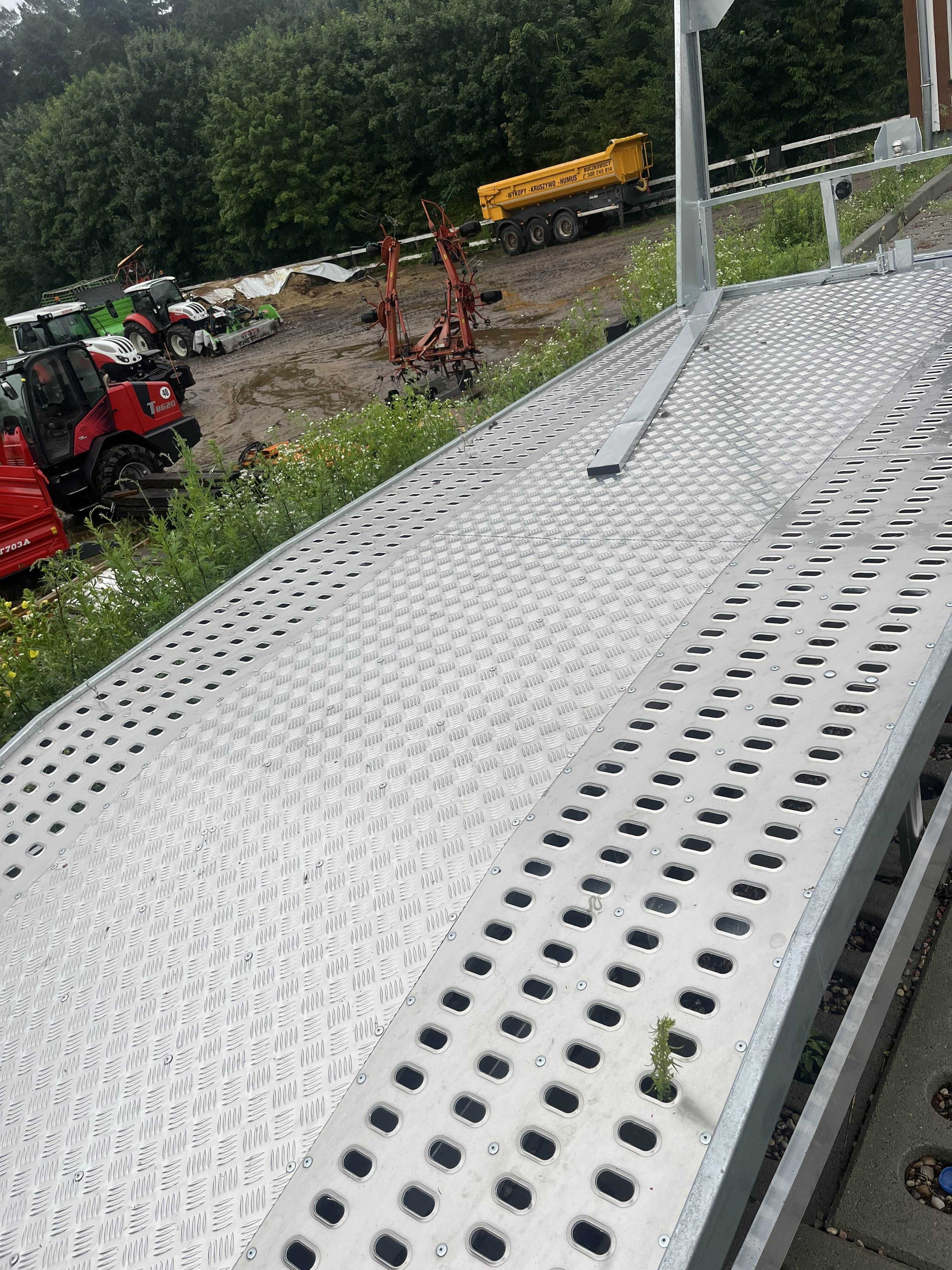 Sprzedam zabudowę samochodową do przewozu pojazdów