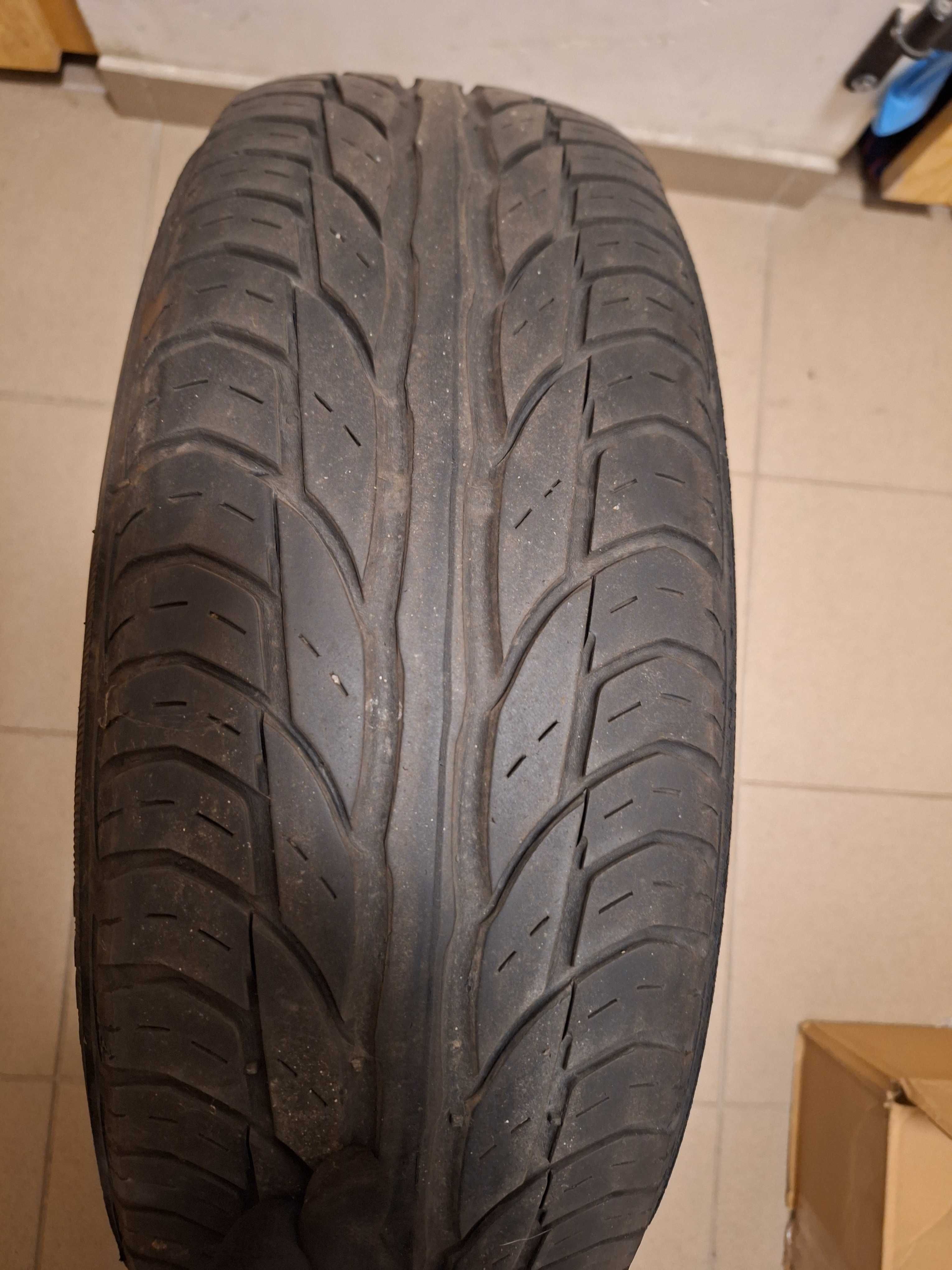 Alufelgi 6jx15h2 od Audi A3 + 3 dekielki