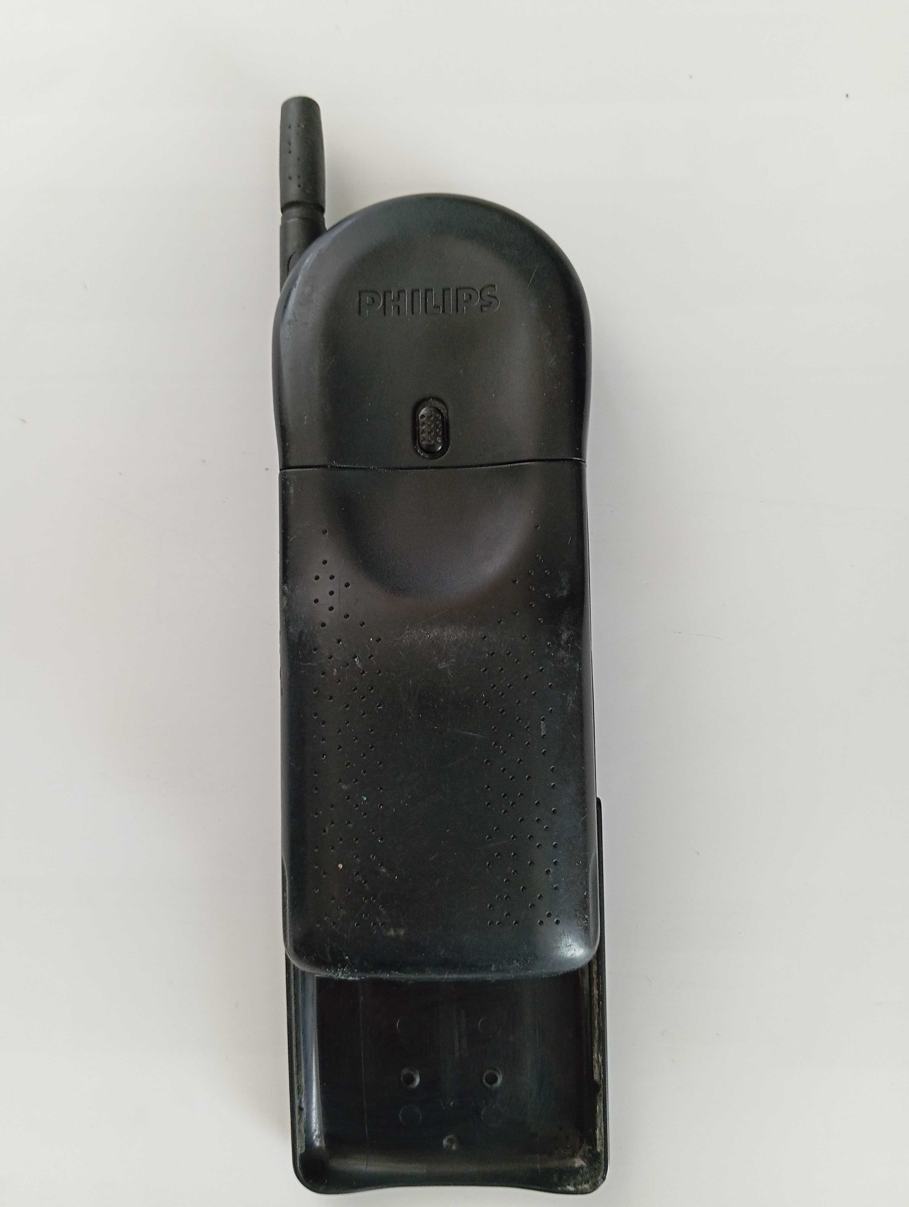 Мобільний телефон Philips cellnet