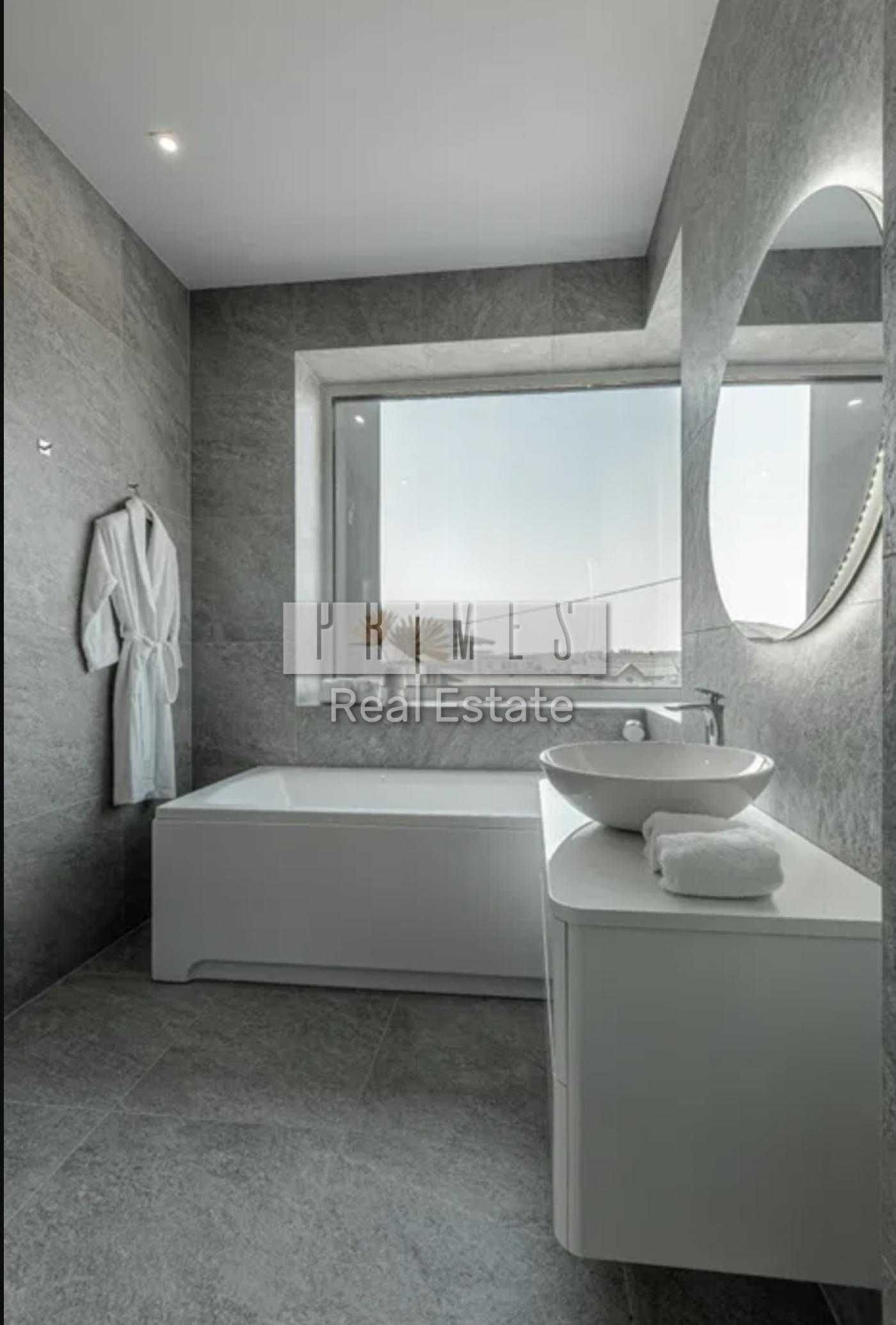 Дом в стиле Hi Tech, 4комн 171м2, Лесники, ул. Вишневая
