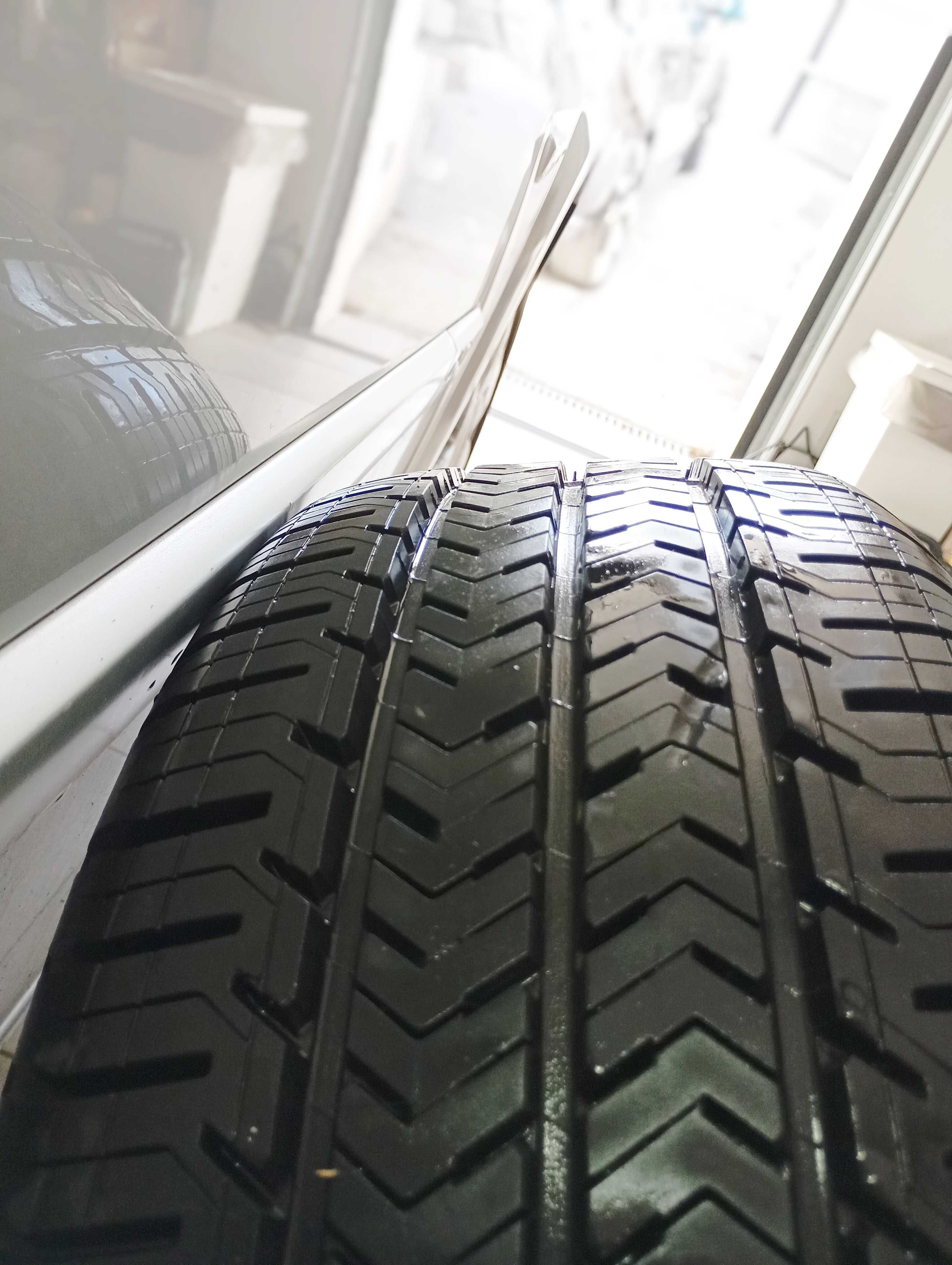 (NOVO) Pneu Michelin Agilis 51 - 215/60 R16 C - Em Jante Suplente