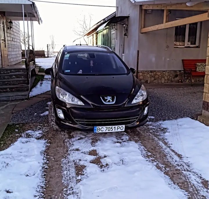 Продам причина продажі виїзд закордон