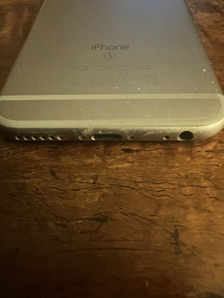 Apple Iphone 6s.