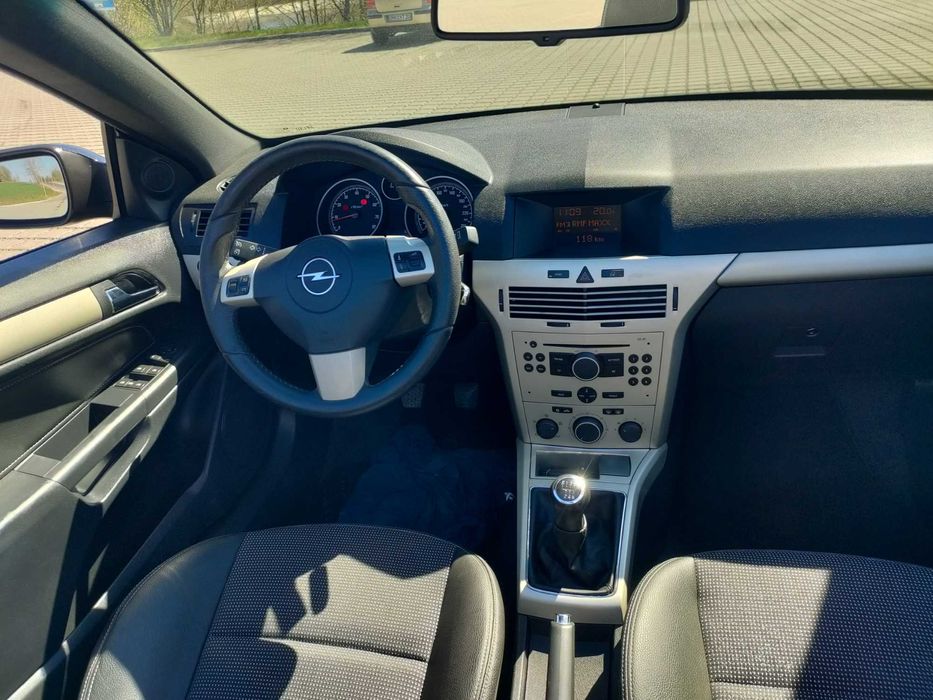 2.0 Turbo 200KM TT cabrio ze Szwajcarii