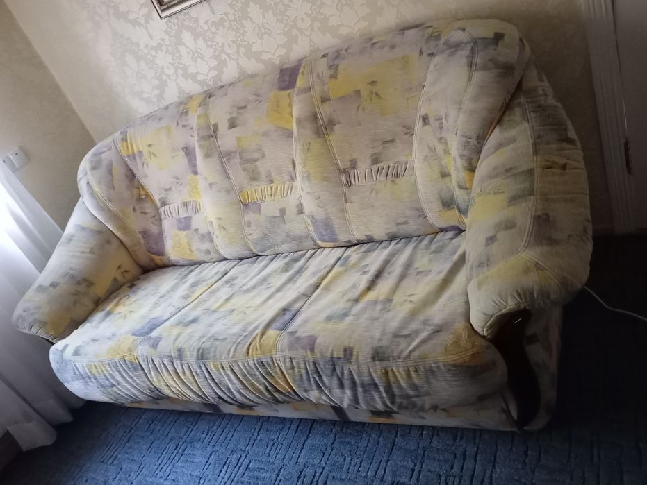 Продам диван-ліжко розкладне з кріслом