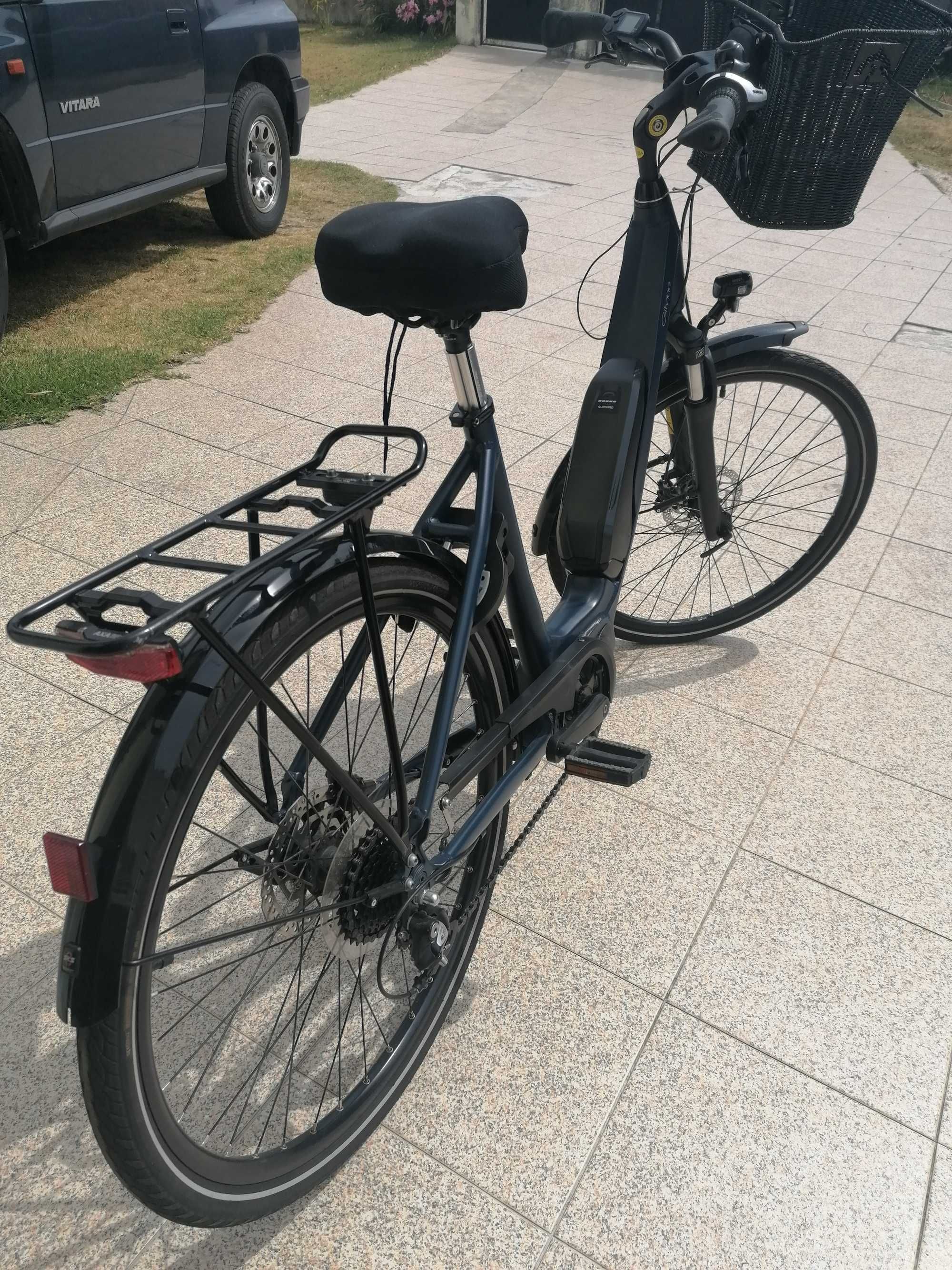 Bicicleta elétrica GITANE modelo E-CITY STEPS D8+