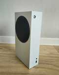 Xbox Series S 512 GB, 2 pady, Logitech G920, fotel Playseat Challenge