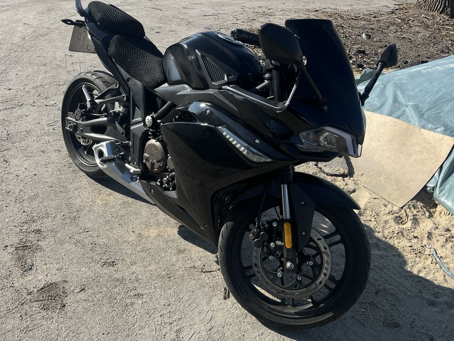 Мотоцикол Voge 300rr 2020 року