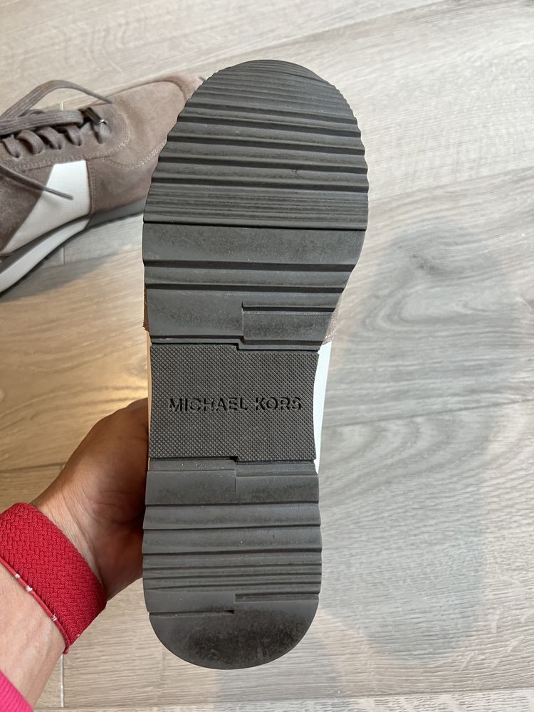 Michael Kors sneakersy zamszowe koloru bezowego