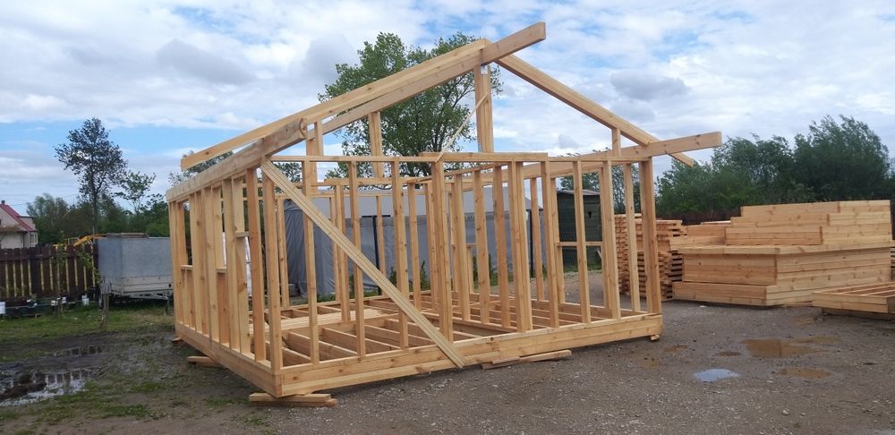 Domek drewniany 35m3 konstrukcja  2szt