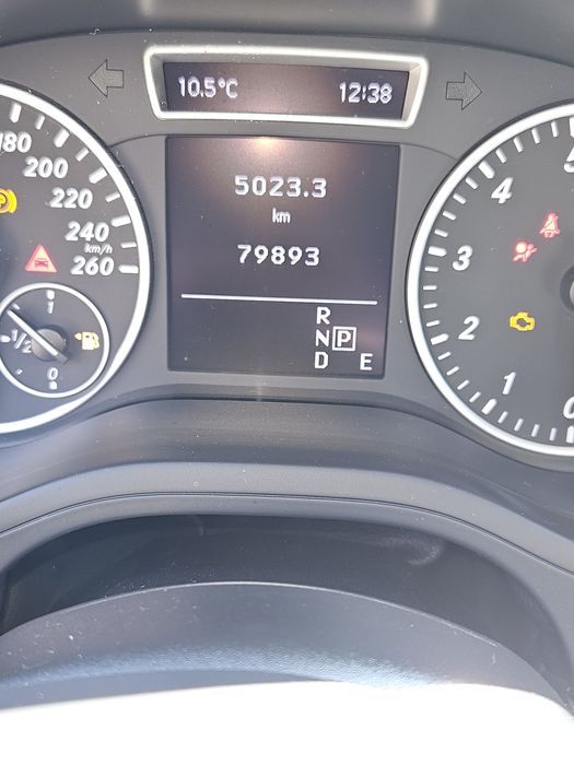 Mercedes B 250  bardzo mały przebieg 211 koni Nowe opony