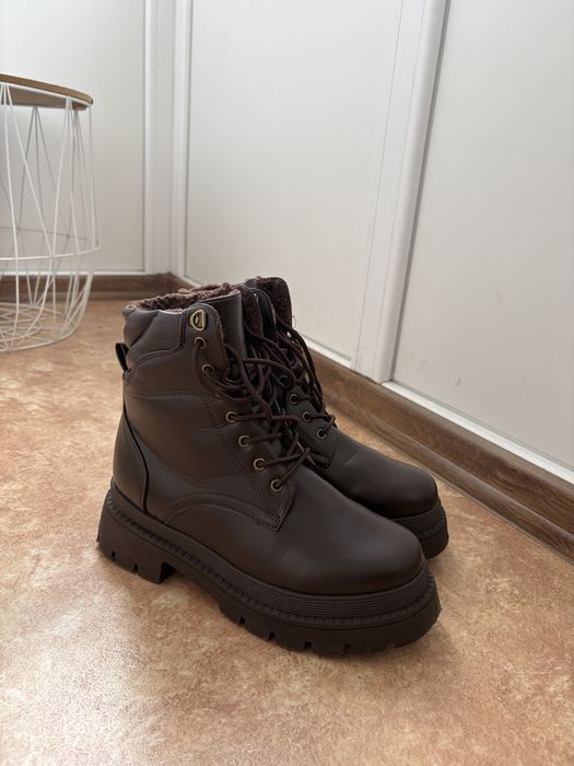 Жіночі чоботи зимові