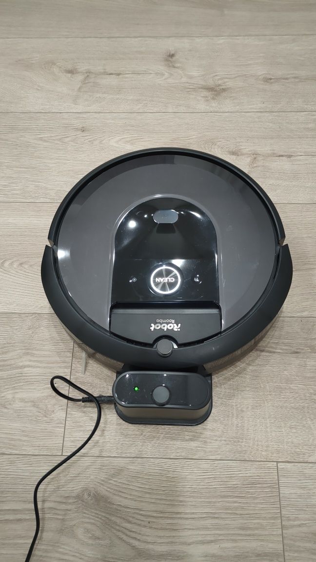 IROBOT Roomba i7