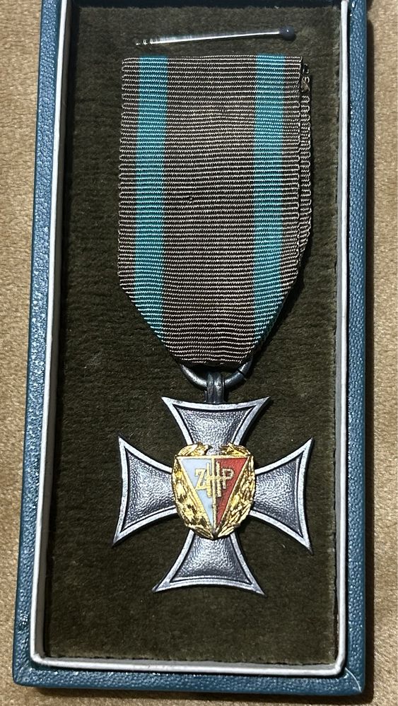 Srebrny Krzyż za Zasługi dla ZHP