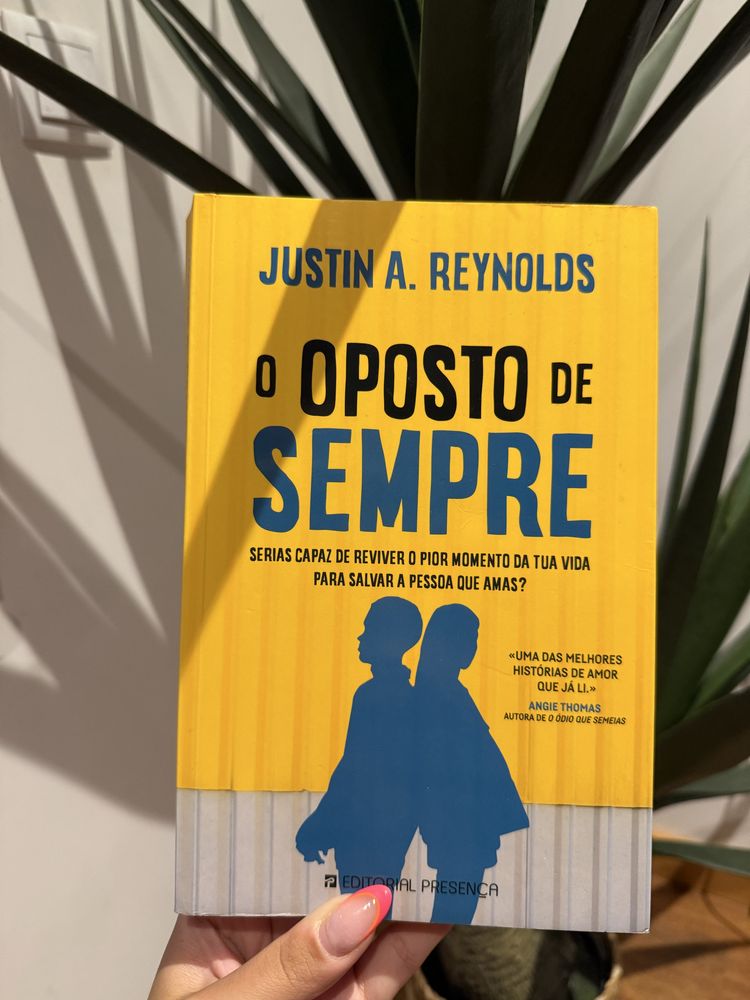 Livro "O oposto de sempre"