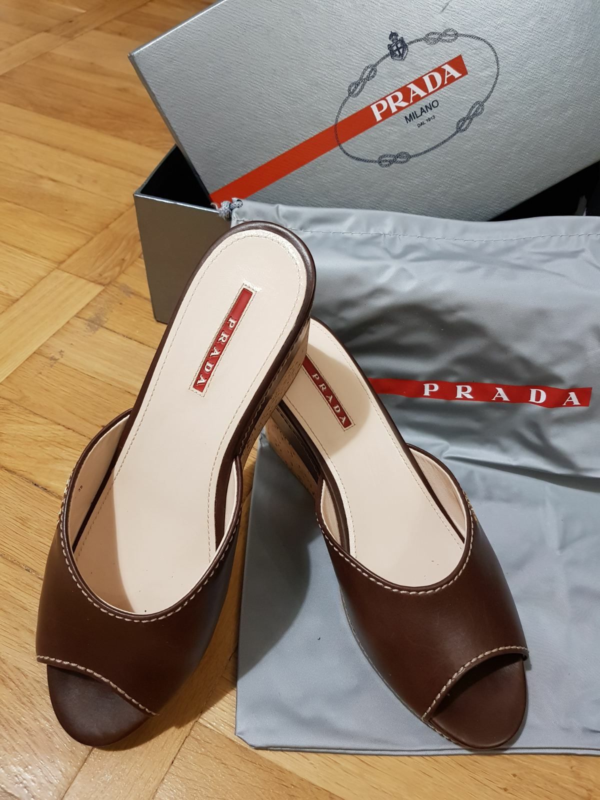 Prada шльопанцi, 39 р.