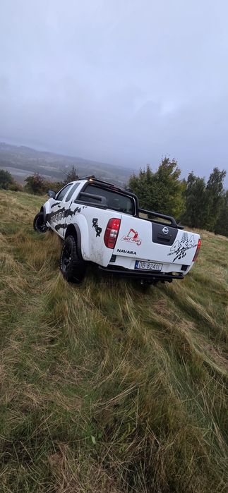 Nissan Navara 2,5  190 KM