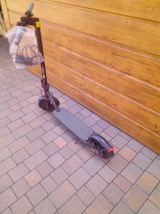 Nowa Hulajnoga xiaomi 4 z kierunkami