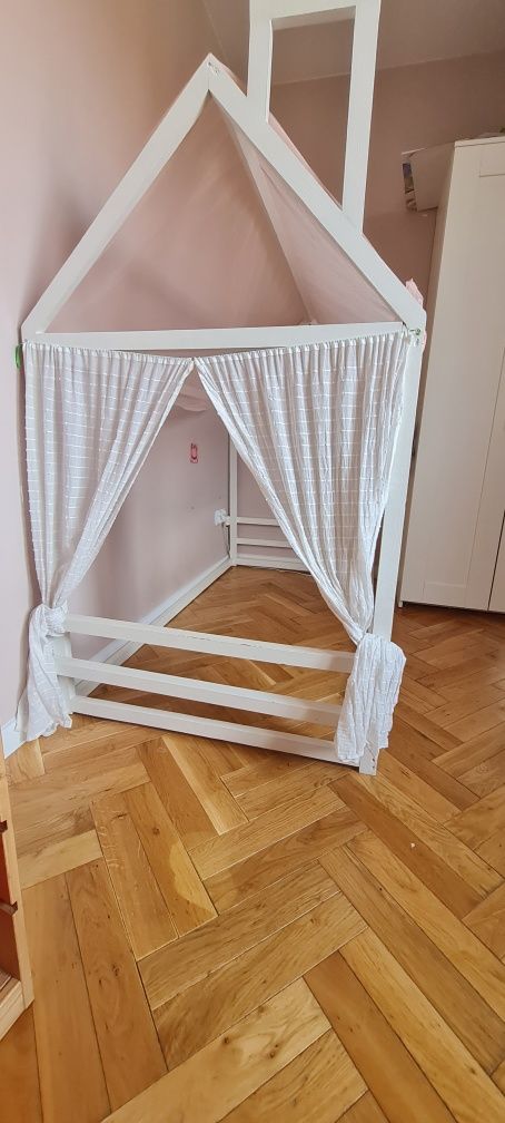 Łóżko, domek dla dziecka