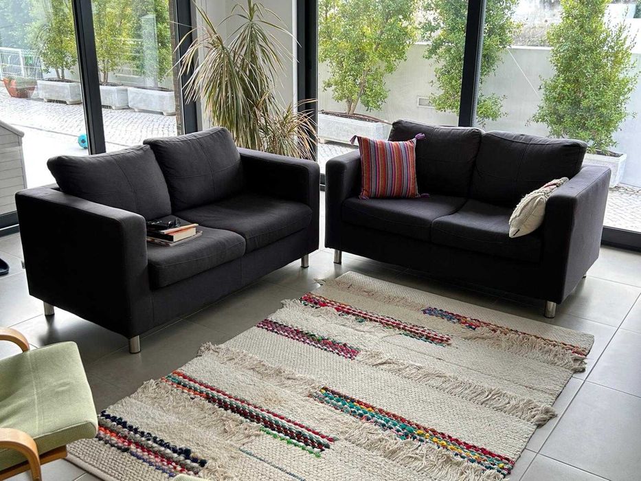 Sofá de 2 lugares em BOM ESTADO