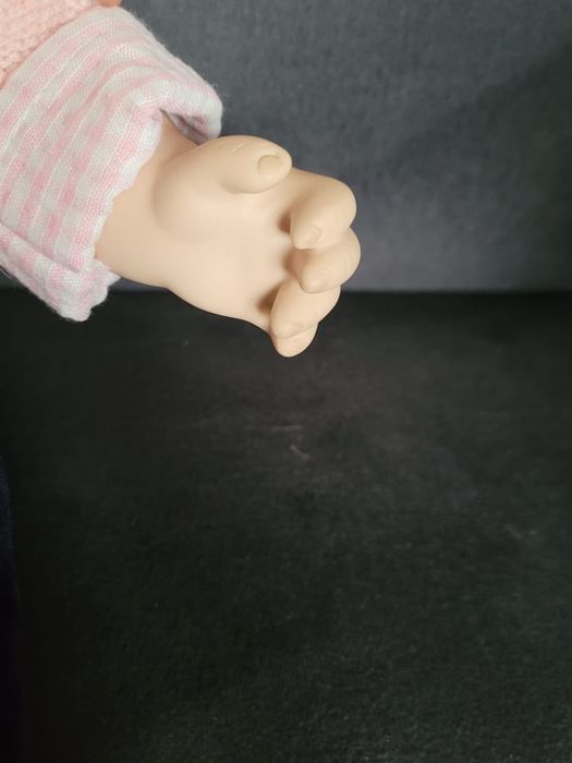 Lalka porcelanowa bobas