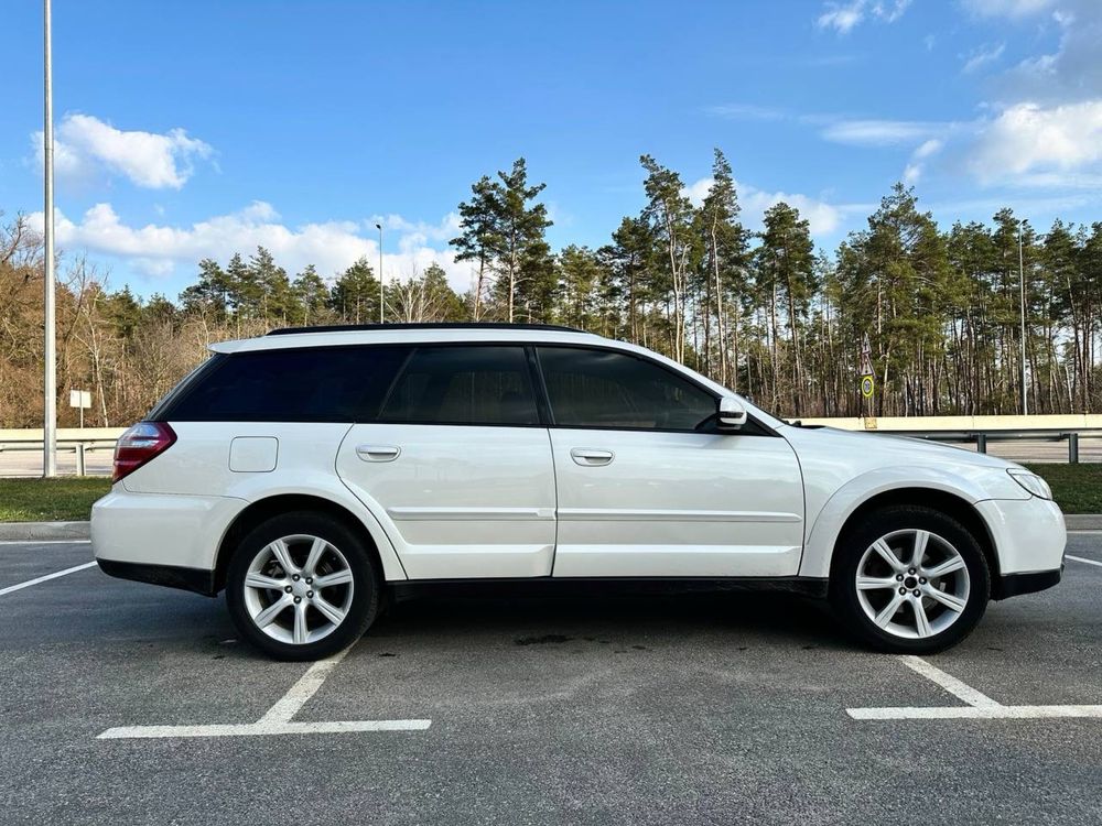 Продам Subaru Outback 2008