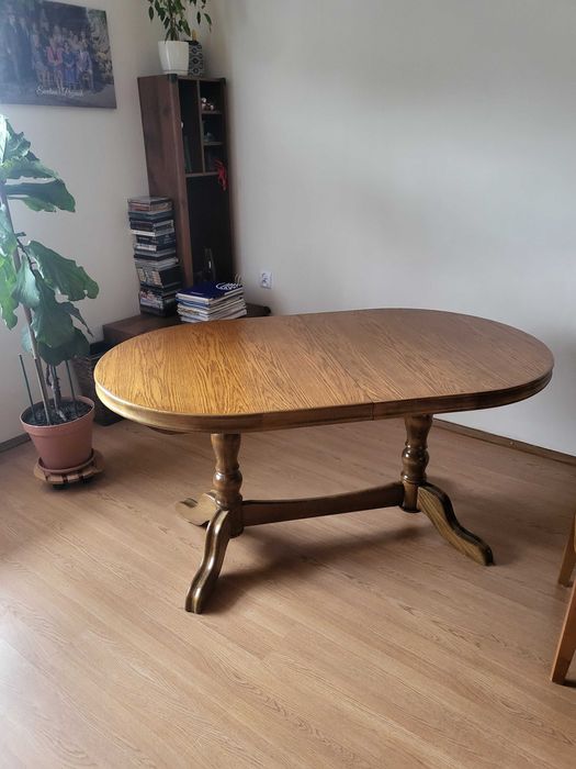 Dębowy stół  - rozkładany