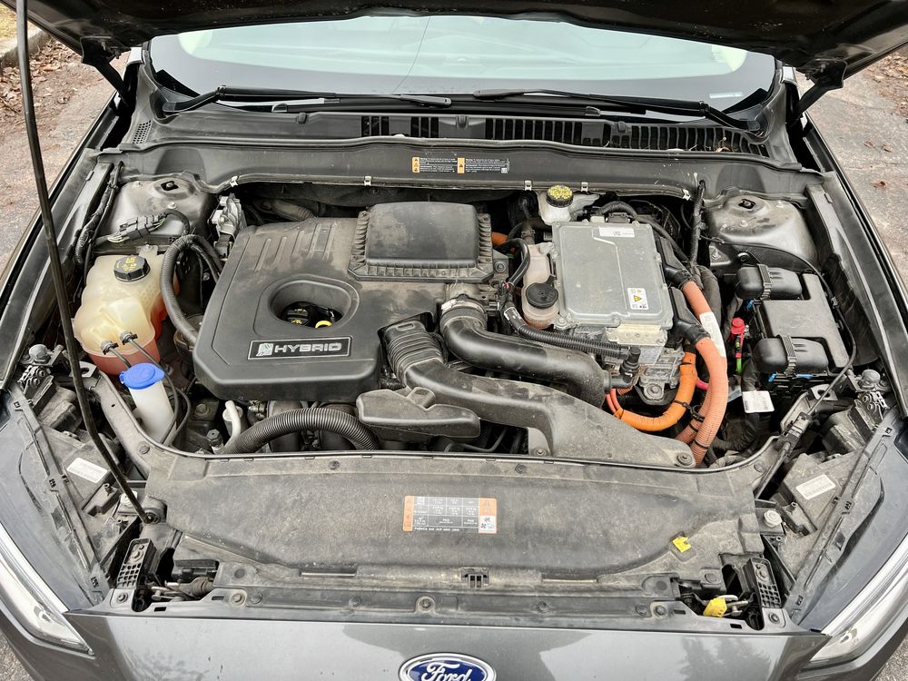 Продам Ford Fusion Hybrid