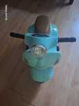 Motorek na akumulator vespa