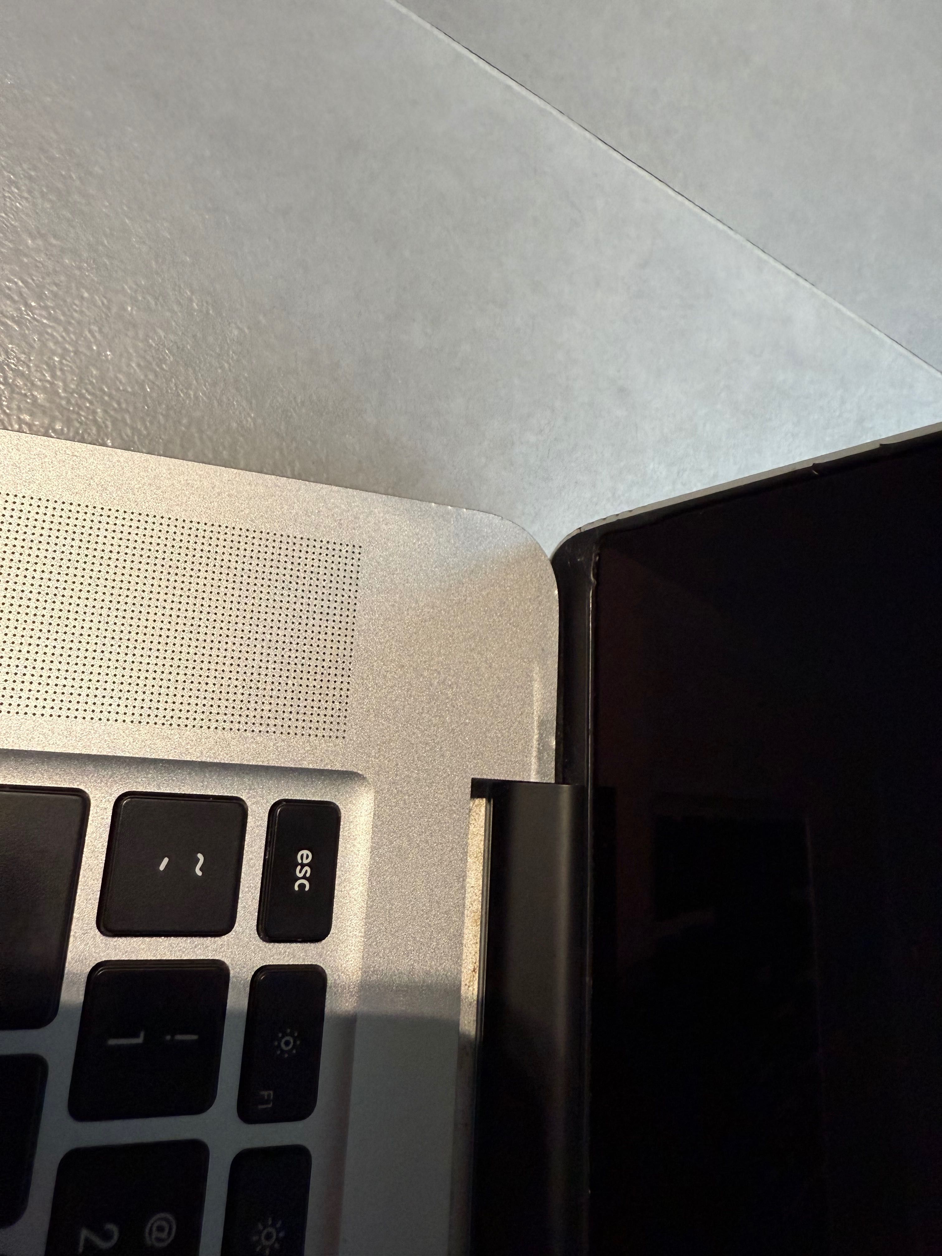 MacBook Pro A1398 Core i7 16GB