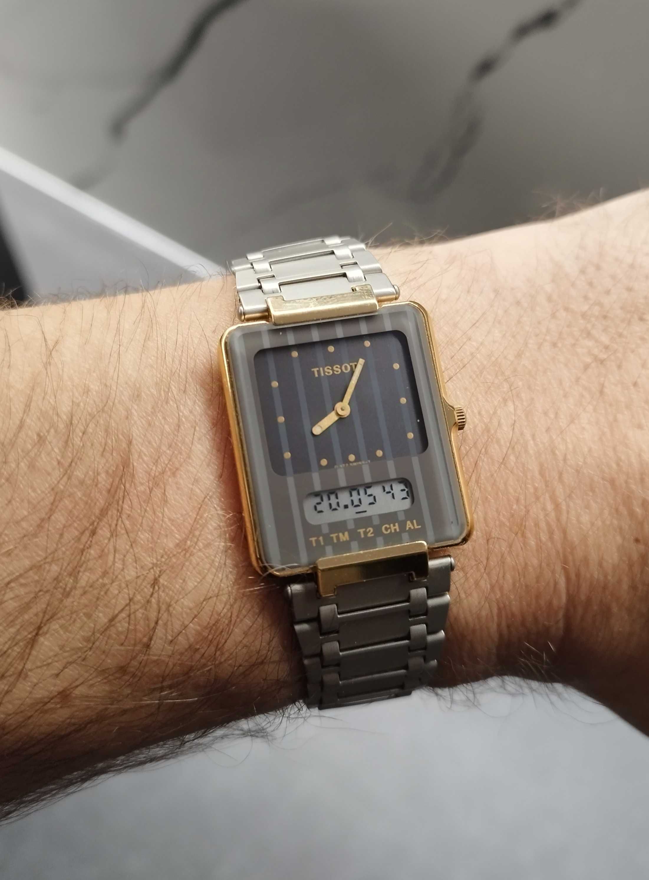 Piękny zegarek z lat 80tych Tissot Two Timer "Piżama" dla kolekcjonera