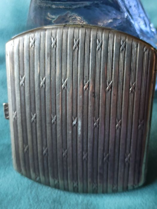 Srebrna papierośnica. Sygnowana. PrzełomXIX/XXw