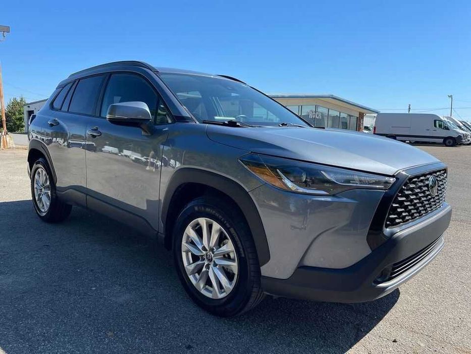 2022 Toyota Corolla Cross LE