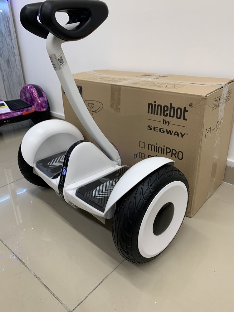 Гироскутер Ninebot Mini  белый/ черный