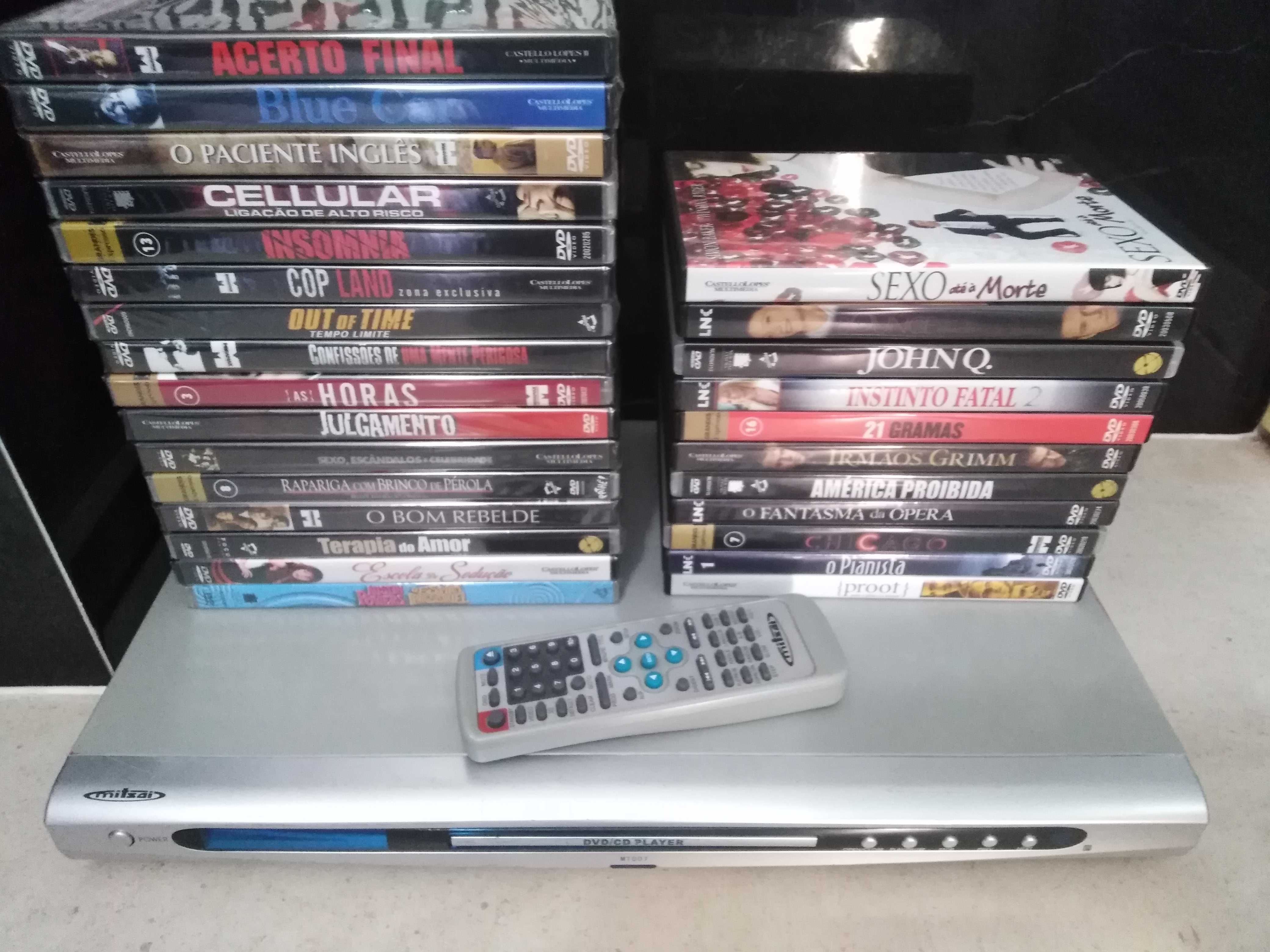 Conjunto de Leitor de DVD Mitsai c/ Comando + 27 Dvds (Alguns selados)