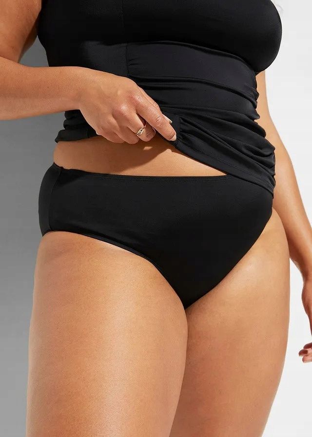 B.P.C tankini czarne z poliamidu z recyklingu 40.