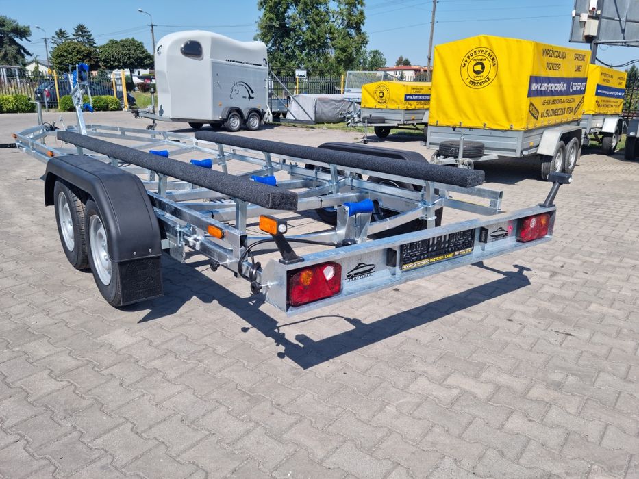 Przyczepa podłodziowa dwuosiowa  Dmc do 2700 dł 880 cm PRODUCENT