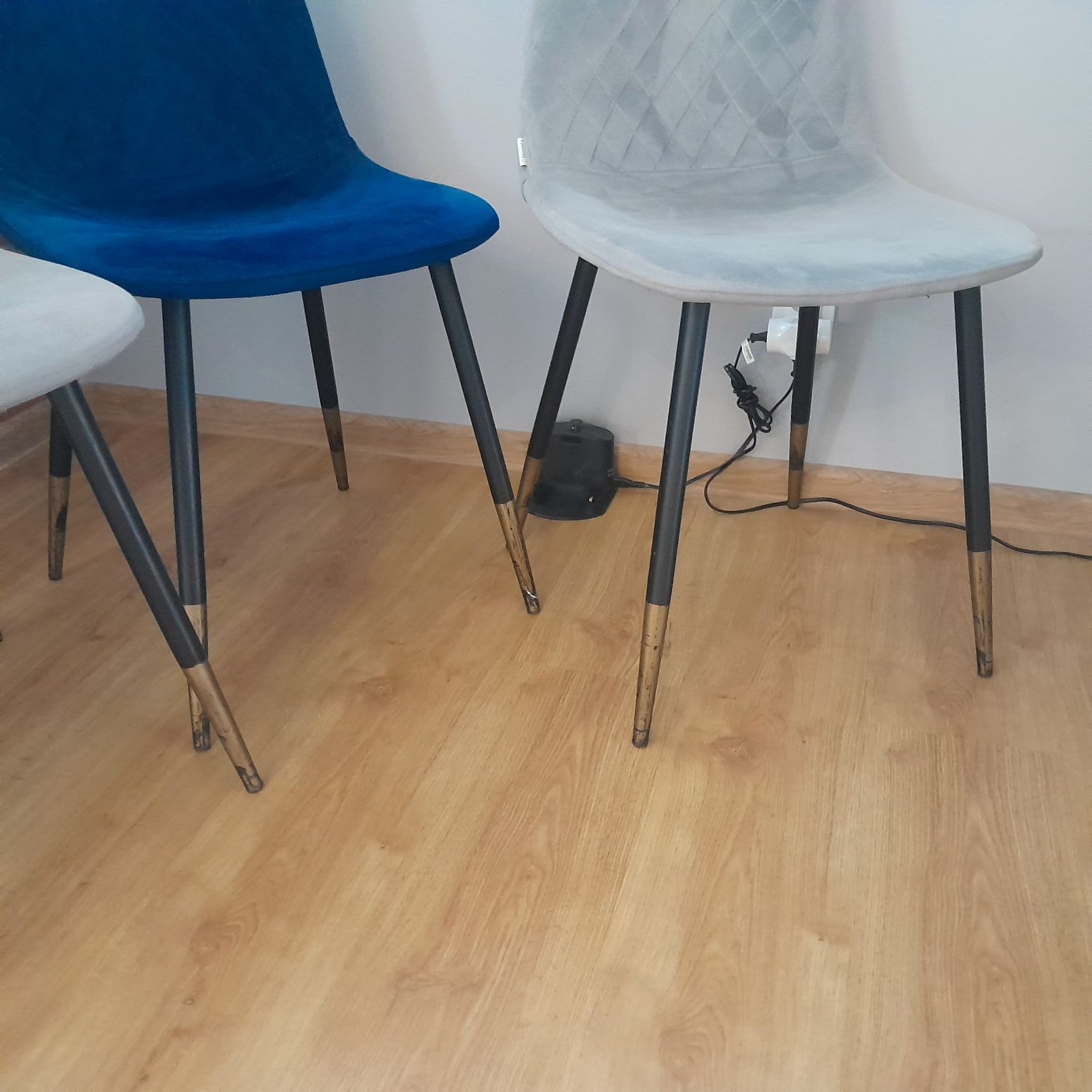 4szt komplet krzesła homla welurowe Velvet szare krzesło granat