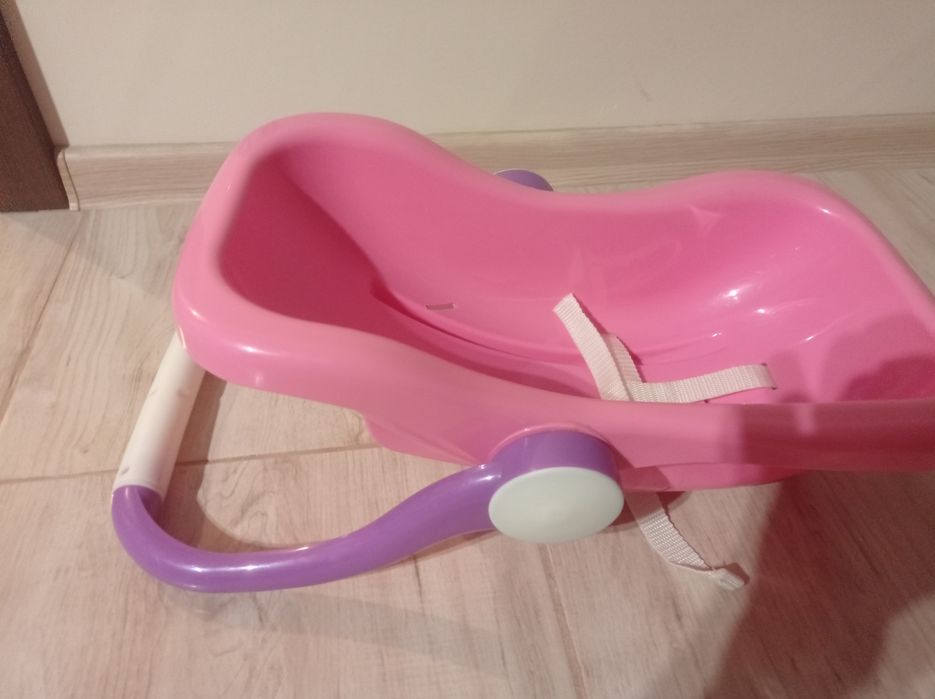 Nosidełko dla lalek + 2 lalki