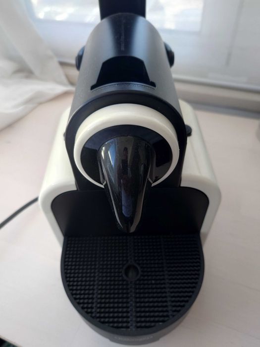 Máquina Nespresso Delongui